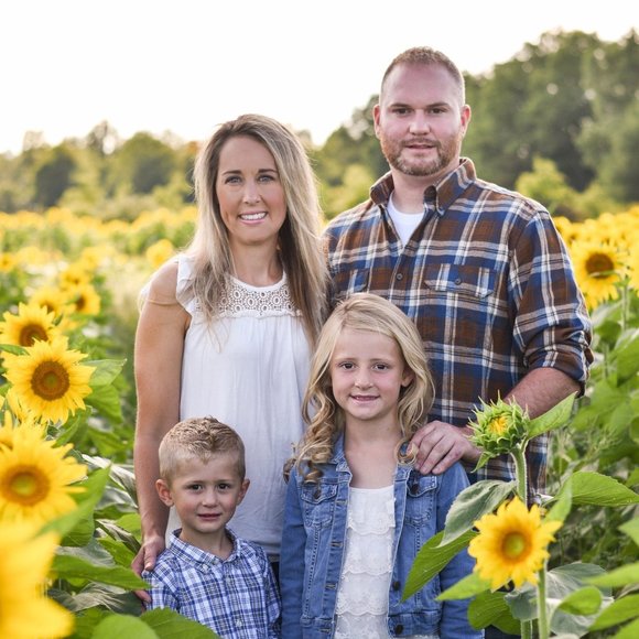 Meet your Posher, Ashley - Picture 1 of 1